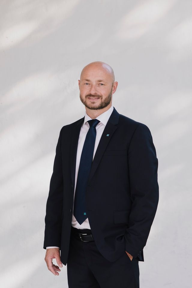 Dan Mikkelsen 02