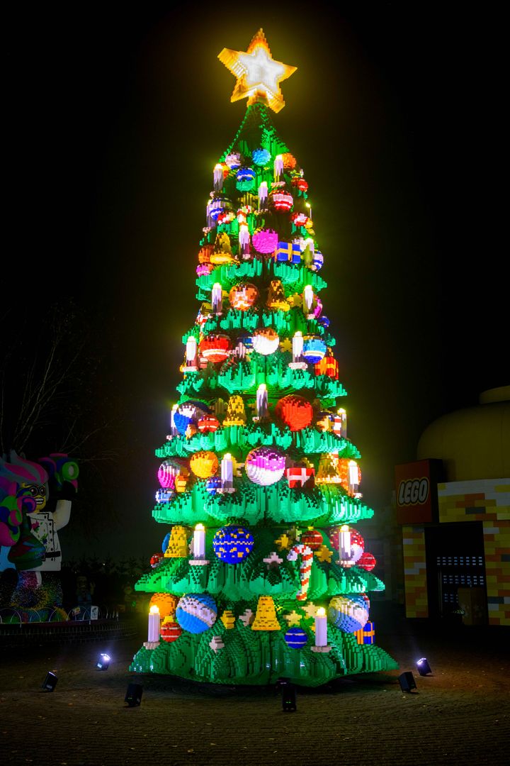 10 meter højt LEGO® DUPLO® juletræ