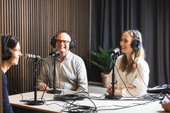 Fra venstre: Malene Kloster (læge), Steen B. Laursen (Cellebiolog) og Trine Thielfoldt
Nielsen (Vært)