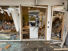 Det var voldsomme ødelæggelser, der mødte butikkens medarbejdere efter en eksplosion natten til den 22. feb. raserede butikken. Foto: Blå Kors.