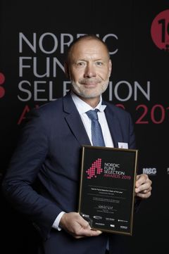 Peter Lindegaard, investeringsdirektør i Industriens Pension, har modtaget prisen for Danish Fund Selection Team of the year. Foto: Tell Media Group .