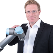 Lars Julius Skulstad, sjef for Universal Robots norske salgsavdelingen.