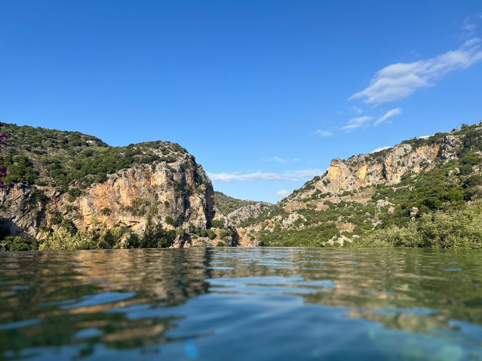 Det smukke poolområde på Enagron, Kreta