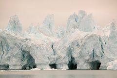 Isbjerge ved Jakobshavn gletsjer i Ilulissat, Grønland.
Foto: WWF