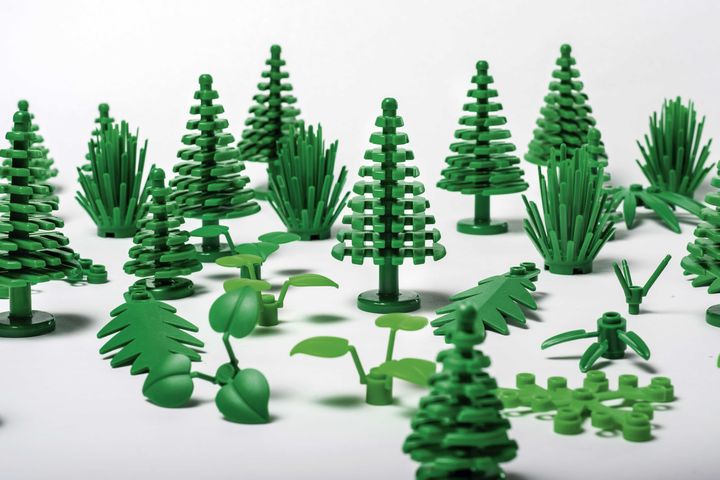 Fremover er de bløde dele som træer, buske og blade lavet af mere bæredygtig plastik. Foto: LEGO Group