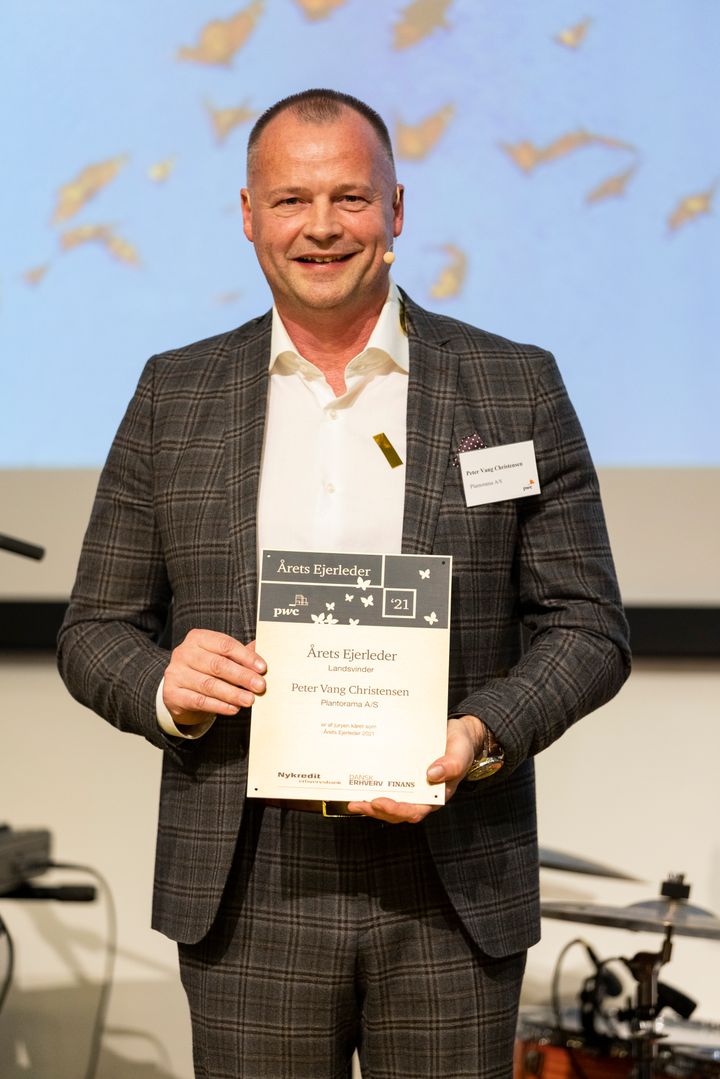 Peter Vang Christensen fra Plantorama A/S vinder prisen som Årets Ejerleder 2021 ved Landskåringen i PwC i Hellerup.