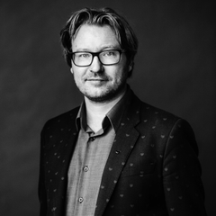 Internettet og deleplatforme giver os lige nu helt nye måder at arbejde på. Det vil blive lige så naturligt at deles om arbejdet som at handle på internettet, fortæller Claus Skytte, der har store forventninger til Flexicu og glæder sig på vegne af alle de medarbejdere og familier, som virksomhedens koncept vil gavne.