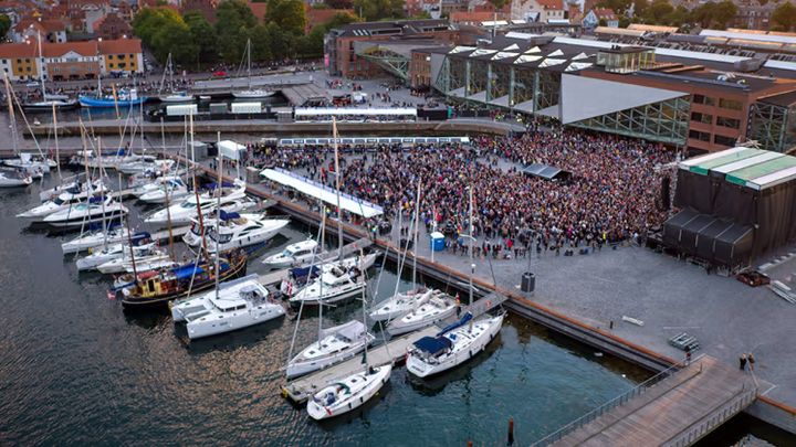 Oavsett om du är stor eller liten, ung eller gammal, ensam eller tillsammans med andra, finns det gott om kulturella upplevelser som väntar i Helsingør denne sommar.