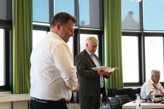 Formand for Teknik og Miljøudvalget, Søren Homann (c) og Borgmester Søren Smalbro (v)