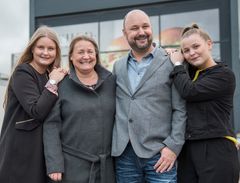 Hele Familien Nielsen er med i projektet om at skabe fantastiske Sunset Boulevard-restauranter i Ringsted og Slagelse. Foto: PR.
