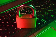 Cybersikkerhed bliver i stigende grad et konkurrenceparameter for virksomhederne. Snart kan bestyrelserne prøve kræfter med ny cybersimulator, der træne dem i at håndtere angreb fra it-kriminelle.