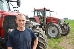 Claus Ringsing vil i fremtiden udvide brugen af autostyring til også at omfatte sprøjtemiddelssprøjten. Inden han investerer i yderligere løsninger, tager han Geoteam med på råd. Foto: PR.