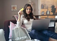 60 procent af kunderne foretrækker at betale for varerne digitalt, mens de er i forretningen. Kun seks procent af de skandinaviske retailers tilbyder imidlertid digital selvbetjening i butikken.