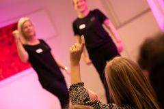 Tusindvis af skolebørn og deres lærere kan dygtiggøre sig i danskfaget gennem mødet med scenekunsten. Foto: Aarhus Teater/Mikkel Christensen