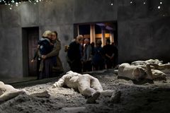 Pompeji udstillingen viser bl.a. afstøbninger af ofrene for Vesuvs udbrud. Pressefoto Moesgaard Museum