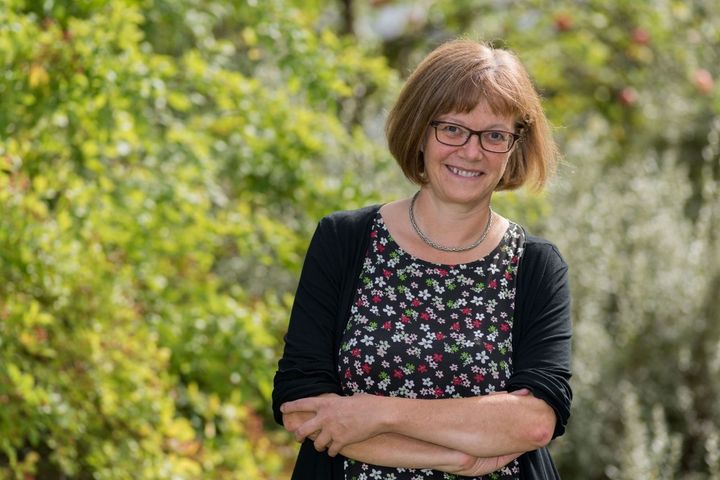Som borgerrådgiver ser Thea Hass frem til at hjælpe til et bedre samarbejde mellem borgerne og Guldborgsund Kommune. Foto: Erik Lund.