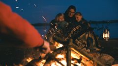 Lørdag den 25. maj 2019 inviterer spejdergrupper over hele landet til 'Sov Ude'. Læs mere på sovude.dk.