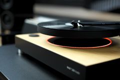 Den svævende pladespiller fra Mag-Lev har skandinavienspremiere på Copenhagen HighEnd i den kommende weekend 27. og 28. oktober på Calrion ved Københavns Lufthavn. Foto: PR.