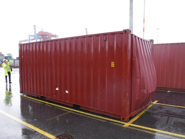 Beskadiget skibscontainer som følge af mangelfuld lastsikring af godset.
Foto: Wesmans A/S