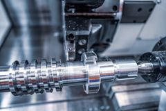 En ny, forbedret stålkvalitet gør det lettere for producenter og spåntagende underleverandører at udnytte hurtige bearbejdningsmaskiners fulde potentiale.