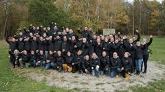 Gruppefoto af alle medarbejdere til ODIN Engineerings team buildingdag i november 2019.