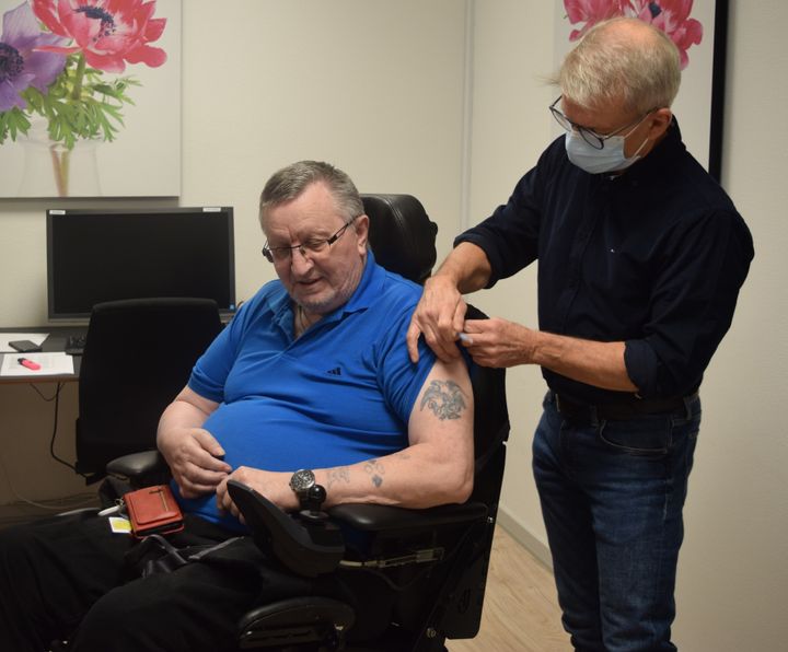 Perry Jørgensen er glad for, at han nu er vaccineret mod COVID-19. Foto: Bovrup Plejehjem