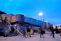 Passagerne drager på sommerferie og storbyferie i stor stil fra Billund Lufthavn.