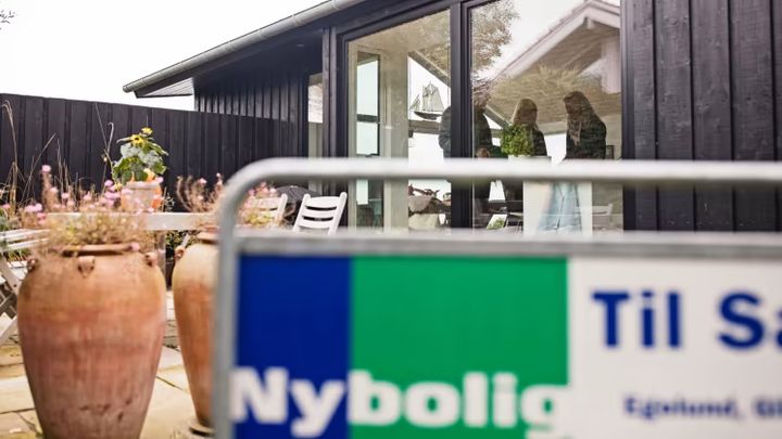 Sommerhusejere har siden nytår tjent knap 76.000 kr. målt i murstenskroner. Og som sælger har man stadig gode betingelser for et godt og effektivt sommerhussalg i andet halvår af 2022. Foto: Nybolig
