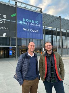 To the left, New Viggo CFO, André Sode and on the right, former Viggo CFO, now Viggo Energy Managing Director, Mads Vieth at the Nordic EV Summit in Norway