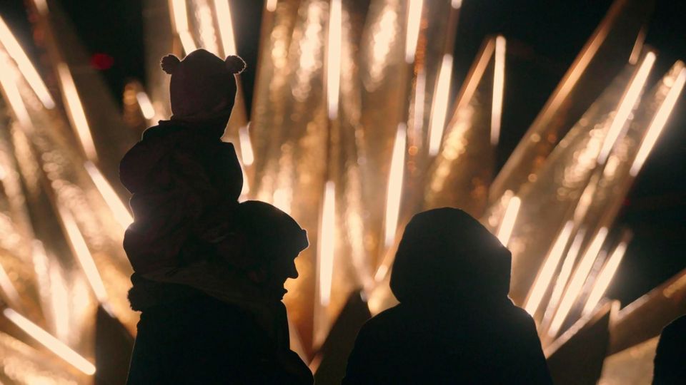 _First Light  (2)_stor