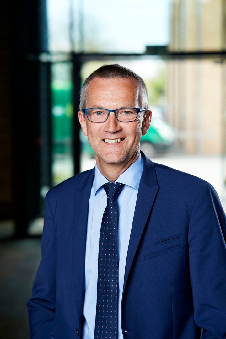 Jens Stenbæk, bestyrelsesformand i energi- og fiberkoncernen SEAS-NVE, byder nye repræsentantskabsmedlemmer velkommen.