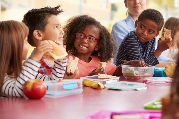Børnene har brug for næringen fra madpakken for at holde energiniveauet højt nok til at bevare koncentrationen i skoletiden. Foto: PR.