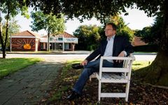 Formanden for Landdistrikternes Fællesråd, Steffen Damsgaard, glæder sig over michelinstjerner til flere provinsrestauranter.