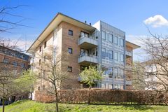 Pensionskassen for Farmakonomer har bl.a. Frederiksberg Søpark på Vodroffsvej i porteføljen. Ejendommen er opført i 1994 og har 22 boliger.