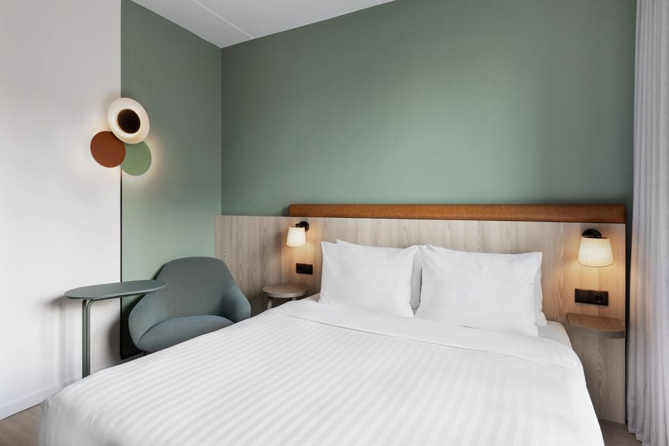 FIS_CPHFI_Queen_Room_02_