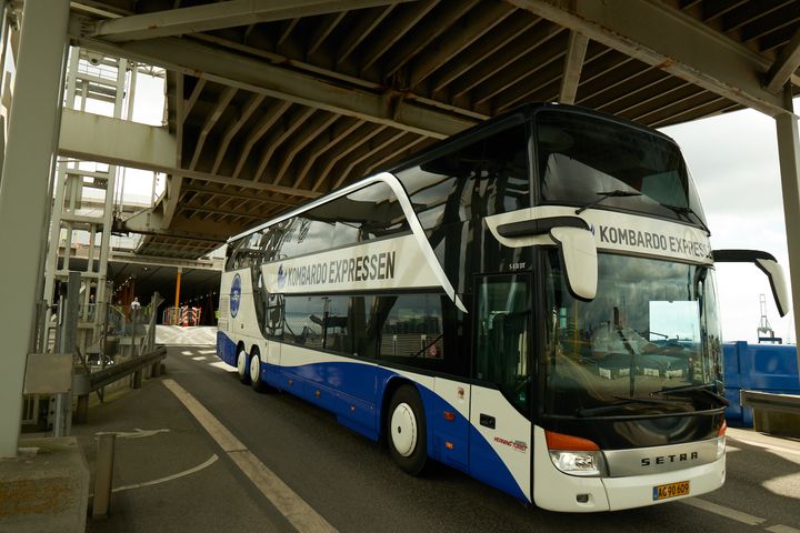 Situationen omkring Aarhus Rutebilstation sender Kombardo Expressen ud i byen efter nye stoppesteder ved Nørreport i Aarhus