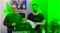 Casper Mortensen fra Elgiganten, tv. og Steffen Thomsen fra Copenhagen Flames th.