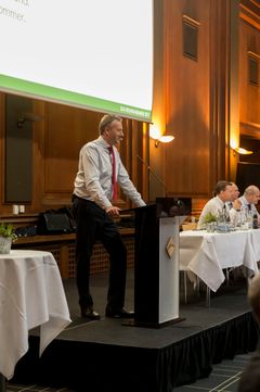 Bestyrelsesformand, Niels Dengsø Jensen, til møde om Årsrapport 2016