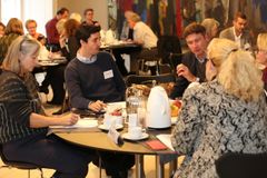 Landdistrikternes Fællesråd og Danmarks Apotekerforening afholdte et dialogmøde om det nære sundhedsvæsen i landdistrikterne. Foto: Danmarks Apotekerforening