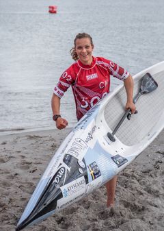 Caroline Küntzel fra Klitmøller spås gode medaljechancer ved EM i standup paddling i Hvide Sande.  Foto :Jakob Gjerulff