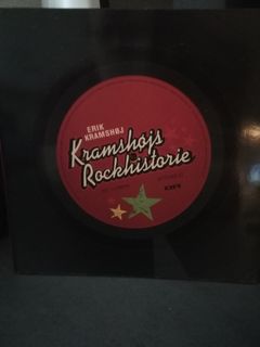 Kramshøjs rockhistorie er en personlig rockskildring fra årene 1949-1971.