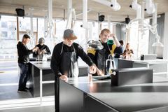 Værkstedsundervisning er i fokus i Læringshus Nærheden - Danmarks første folkeskole designet til 100 pct. projektbaseret undervisning. Foto: Foto akkrediteres Ulrik M. Eriksen, SEES Media.