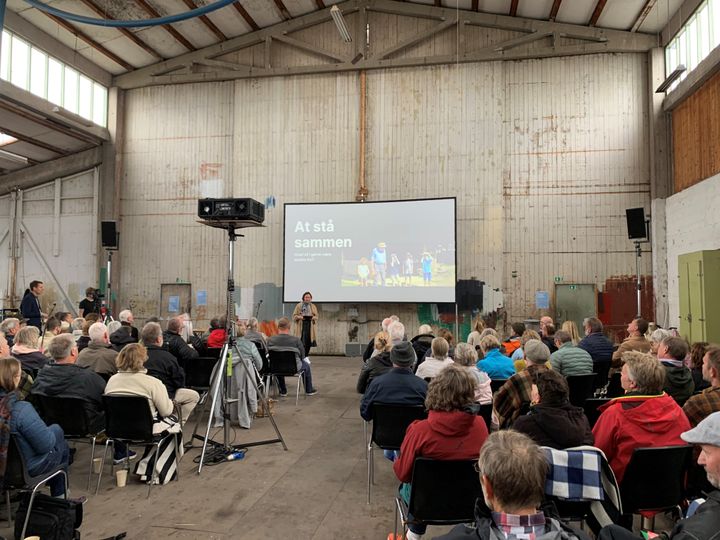 Visionsarbejdet for Hundested blev skudt i gang med en velbesøgt visionsdag. Men der er endnu rig mulighed for at komme på banen med dine idéer til fremtidens Hundested. Foto: Halsnæs Kommune