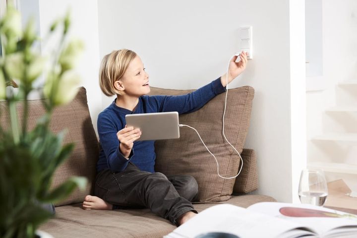 Med bredbånd på et fibernet bliver internetoplevelsen hurtigere og mere stabil. Foto: EWII
