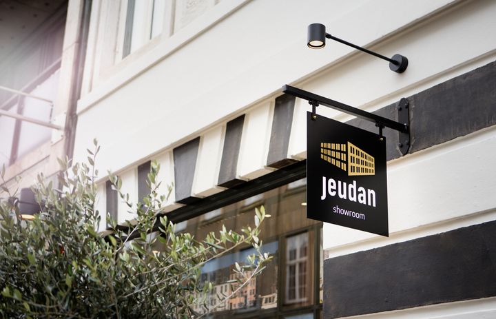 Jeudan åbner sit første showroom i Bredgade 45 i København K, hvor kunder kan få rådgivning om alt fra indretning af kontorlejemål til bæredygtige løsninger.