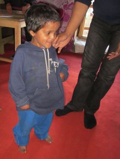 Drengen Ram får nu næringsrig kost og undervisning i blindeskrift og i hvordan, man kan leve som en person med handicap.