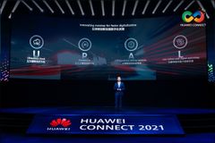 Huaweis Rotating Chairman Eric Xu åbner Huawei Connect 2021 med åbningstale om, hvordan digitale teknologier bliver afgørende i kølvandet på Covid-19-pandemien.