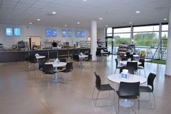 For at gøre indkøbsturen så hyggelig som muligt opruster Biltema på caféfronten, og fremover får alle nye varehuse et stort caféområde. Foto: PR.