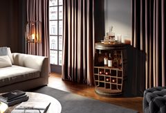 Vintønden er et klassisk maskulint barmøbel, fortæller influencer og stylist, Jesper  Klintdrup. Foto: PR.