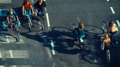 Når vi cykler, gør det noget ved os som mennesker, ved vores byer og samfund. Den hollandske dokumentarfilm ’Why We Cycle’ viser de ofte tilslørede effekter af cykling på mennesker, byer og samfund.